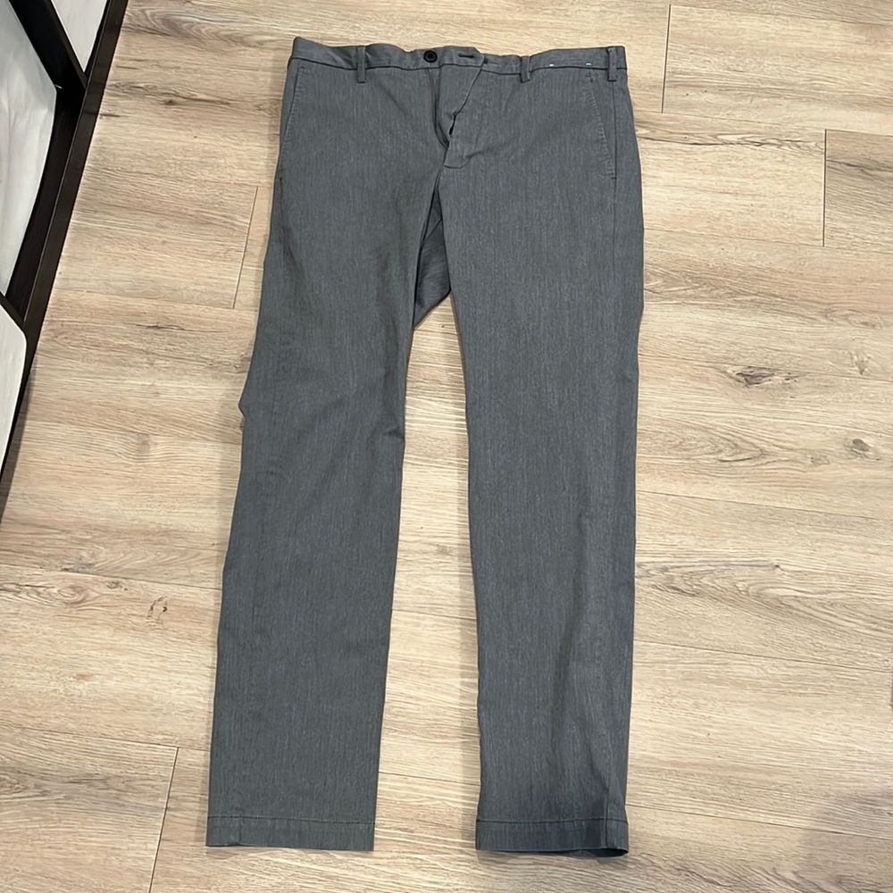 Uniqlo Grey Dress Pants size 34x34